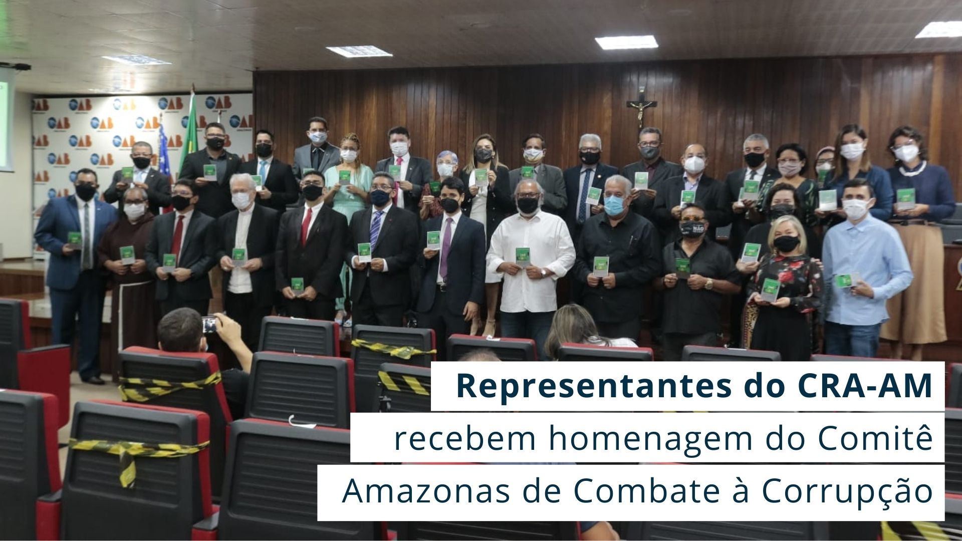 You are currently viewing Representantes foram agraciados com a placa Dom Sérgio Castriani devido ao apoio nas ações realizadas pelo Comitê